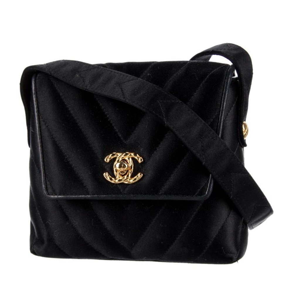 Rare Vintage Chanel Satin Bag cira 1995